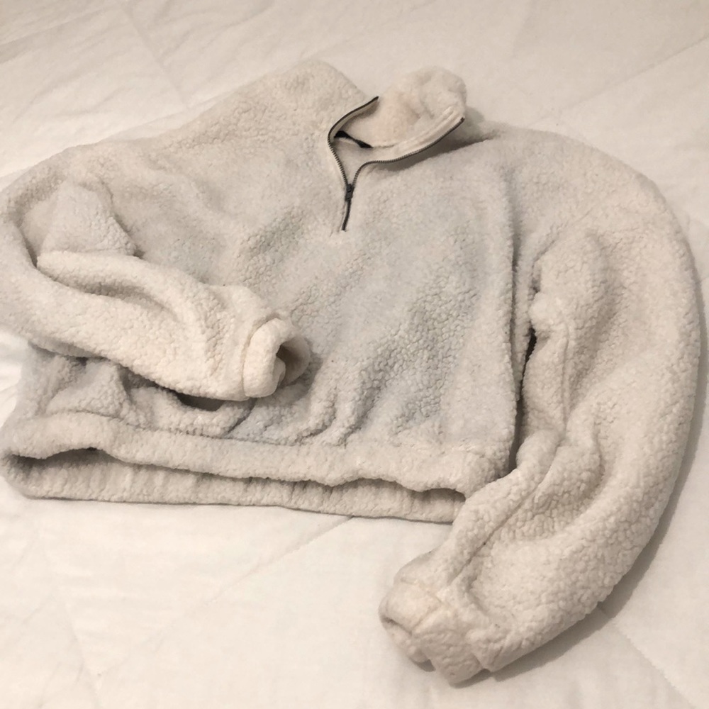 Ladies Shein sweater in good condition